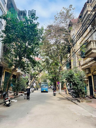 Nhà Đầm Trấu, 50m2, 4T, MT4.2m, 16.5Tỷ, Đầu Phố, Vỉa Hè, 0977097287