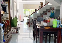 Nhà bán ĐS 8  KDC Bến Lức- Bình Điền P7Q8 - Giá : 4 Tỷ 6 (Thương lượng)