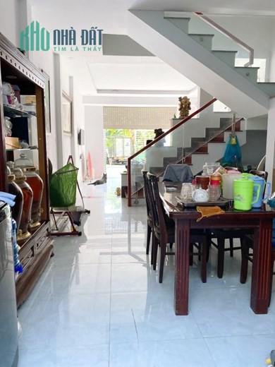 Nhà bán ĐS 8  KDC Bến Lức- Bình Điền P7Q8 - Giá : 4 Tỷ 6 (Thương lượng)
