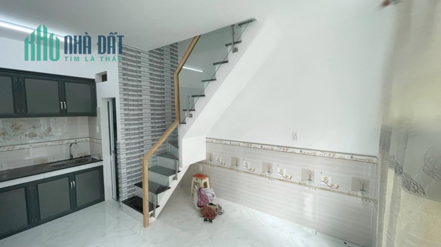 Nhà góc 2 tầng hẻm 314 đường Âu Dương Lân P3Q8 2.38 tỷ