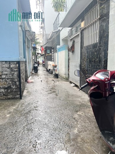 Nhà 2 tầng nở hậu hẻm Hưng Phú P9Q8 - Giá : 2.75 Tỷ
