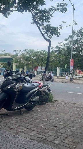 Chính Chủ Cho Thuê Nhà Làm Văn Phòng hoặc nhà thuốc thuốc tai Đường Kinh Dương Vương - Liên Chiểu -
