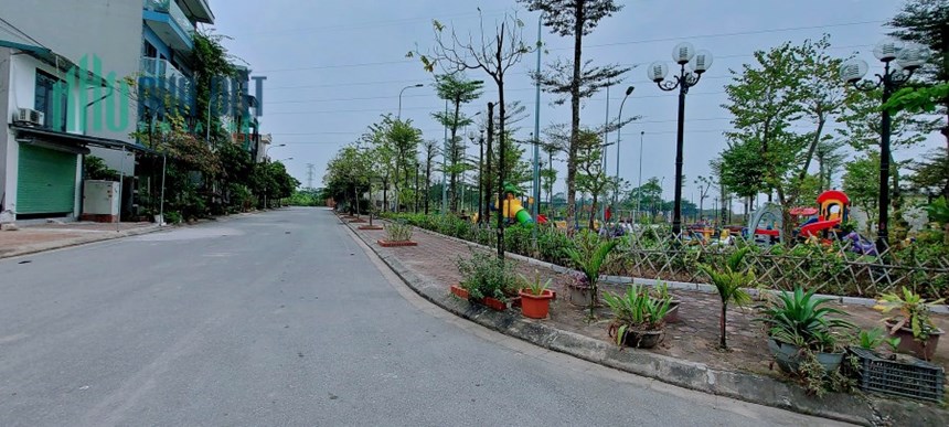 Bán đất phân lô dịch vụ Tràng Cày - Phú Lãm- view công viên- 4,1 tỷ