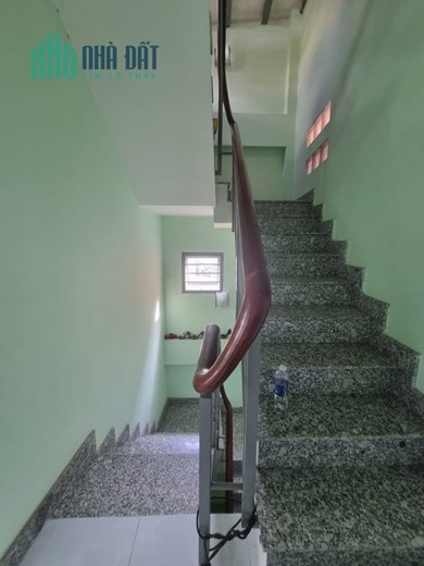 2.5 TỶ CÓ NHÀ TRƯỜNG CHINH 4 TẦNG BTCT LUNG LINH - HẺM TO THÔNG TỨ TUNG - 23M2