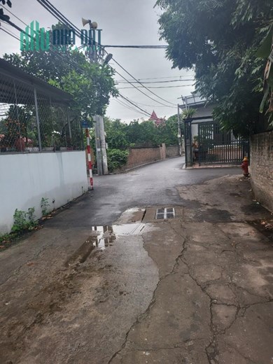 ĐẤT  ĐẸP - GIÁ TỐT - CHÍNH CHỦ Cần Bán Lô Đất MẶT TIỀN Hơn 4m Tại LONG BIÊN, HÀ NỘI