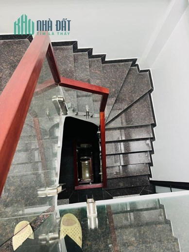 NHÀ ĐẸP Ở NGAY-MẶT NGÕ THÔNG-ÔTÔ ĐỖ CỬA-KINH DOANH-34M 5xTỶ-HỒNG HÀ HOÀN KIẾM