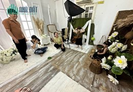 Cho thuê nhà riêng ô tô đỗ cửa phố Đội Cấn, DT 50m x 4 tầng + sân 20m , MT 5m, giá 23 triệu
