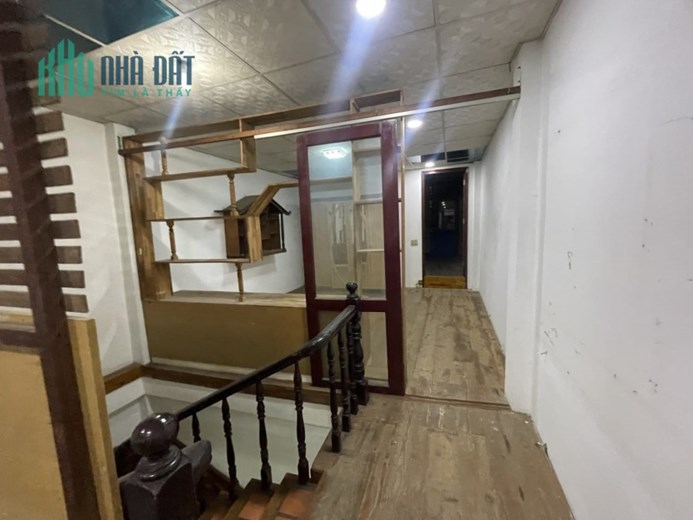 BÁN NHÀ - LÊ ĐÌNH CẨN - BÌNH TÂN - XE HƠI NGỦ TRONG NHÀ  - 68M2 - 2 TẦNG - GIÁ 4.5 TỶ