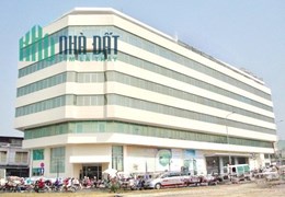 Cho thuê toà nhà góc MT Bình Đông P13 Q8 (20 x 80m). Tổng 7500m2 sàn