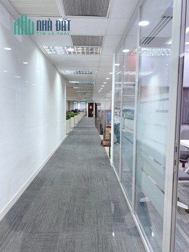 Cho thuê toà nhà góc MT Bình Đông P13 Q8 (20 x 80m). Tổng 7500m2 sàn