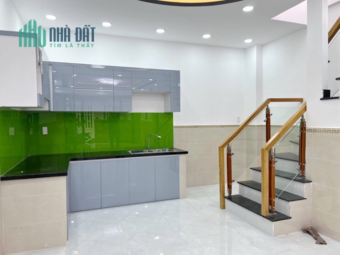 Cho thuê NNC mới 2 tầng  Cao Lỗ thông Phạm Thế Hiển P4 Q8. Giá 10 triệu