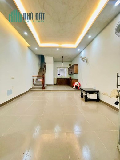 BÁN NHÀ TRUNG TÂM QUẬN THANH XUÂN - THÔNG CÁC NGẢ - LÔ GÓC 3  MẶT THOÁNG - TIỆN ÍCH BẠT NGÀN - SH