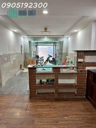 SIÊU PHẨM HẺM  XE HƠI THÔNG HOÀNG XUÂN NHỊ. NHÀ  3 TẦNG, 20M RA MẶT TIỀN. GIÁ 4,9 TỶ.