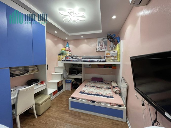 Chung cư T01 TimesCity tầng 16, 2PN 2WC, 95m2, 5 tỷ, ô tô, đẹp, 0977097287