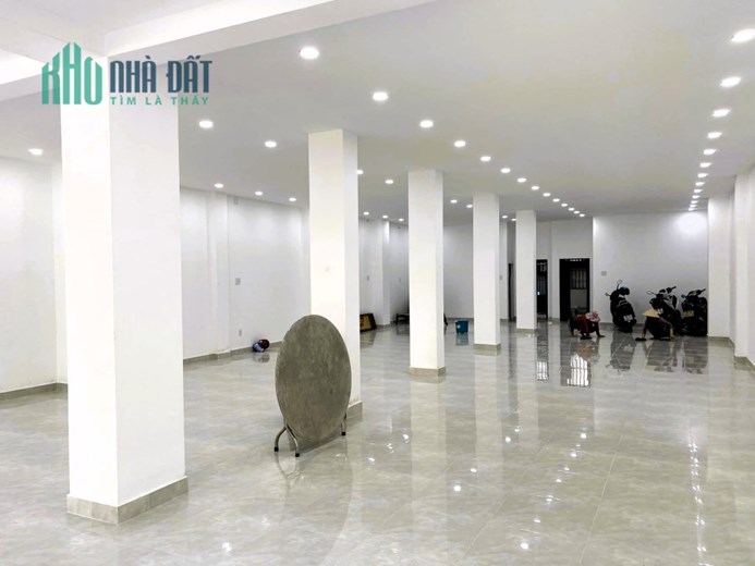 Cho thuê mặt bằng 200m2 mặt tiền đường Hàn Thuyên Bình Thọ