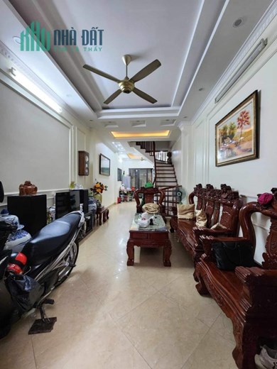CC Bán nhà Mặt ngõ Kinh Doanh Trương Định 39m2 x 5T, Ô tô đỗ cửa. Chỉ hơn 4 tỷ
