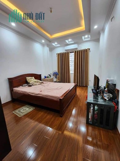 CC Bán nhà Mặt ngõ Kinh Doanh Trương Định 39m2 x 5T, Ô tô đỗ cửa. Chỉ hơn 4 tỷ