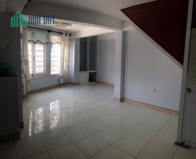 BÁN GẤP nhà 3 tầng kiệt  Đỗ Thúc Tịnh, Cẩm Lệ, Đà Nẵng. Diện tích 56 m2. Giá 2.55 tỷ.
Lh