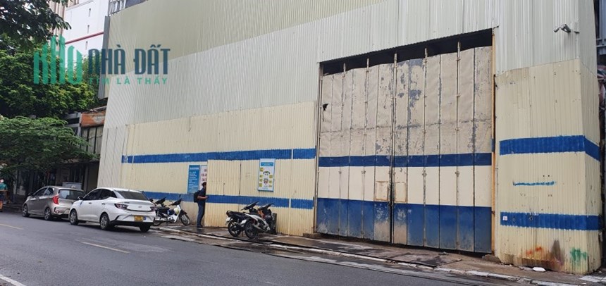 Bán đất mặt phố Hàng Bài, Hoàn Kiếm gần 2500m x MT 36mt, đắc địa nhất, nhỉnh 1,800 tỷ. LH: