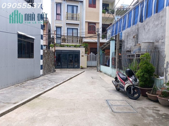 HOT.. Nhà 2 tầng, kiệt ô tô 4,5m đường NGÔ QUYỀN, Đà Nẵng, chỉ sau lưng 1 cái nhà mạt tiền, Giá