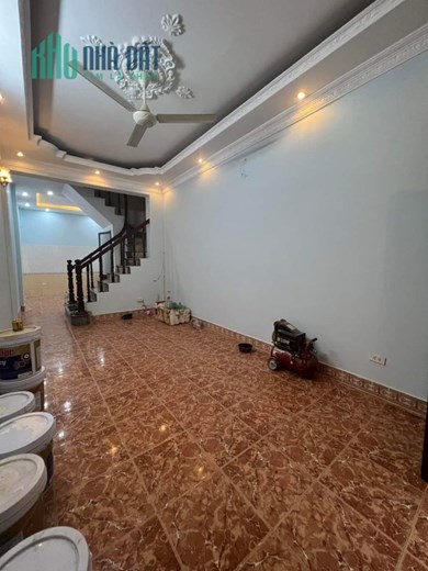 Tân Mai ngã tư Kim Đồng 40m2 - 4 tầng ô tô ở luôn chưa đến 4 tỷ. LH 0987136162