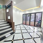 Bán nhà quận Đống Đa, 37m2 4 tầng, 10m ra phố, oto đỗ tận cửa, 2 mặt ngõ, 6 tỷ