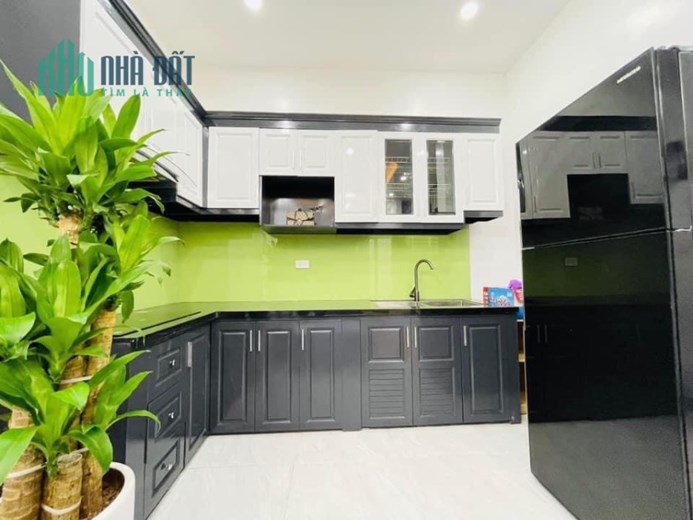 Căn duy nhất Nguyễn Ngọc Nại, Thanh Xuân, 40m, 4T,  Ô TÔ đỗ cửa, VĂN PHÒNG. 5 tỷ