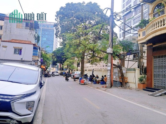 Bán Nhà Mặt Phố Kim Mã 95/105m2 x 5 tầng, MT 7m, Mặt Phố kinh doanh sầm uất , giá cho các nhà đầu