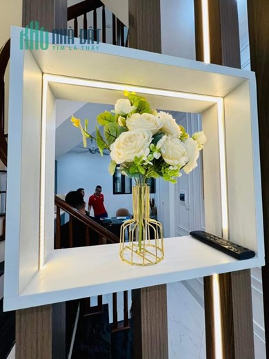 Thật hiếm ! Tây Hồ, 5 tầng mới, 40m2, ngõ thông, trước nhà rộng, gần Ô TÔ, 5P ra Hồ, chỉ nhỉnh hơn
