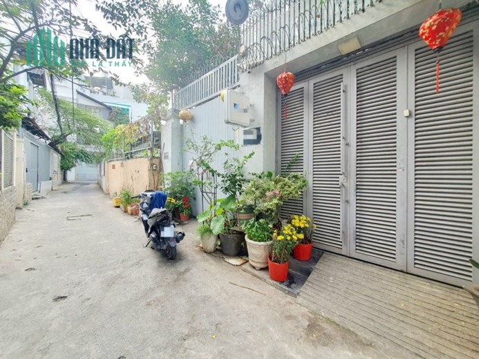 BÁN NHÀ HẺM XE HƠI - ĐƯỜNG CHU VĂN AN -  NHÀ 4 TẦNG BTCT CHƯA QUA ĐẦU TƯ  -  GIÁ 7.9TY