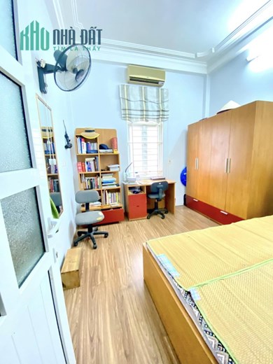 Bán Nhà Đào Tấn Ba Đình 41m2 - 4 tầng - Mặt Tiền 4.6m, Giá 5.9 tỷ TL