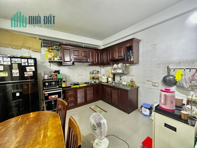 Bán Nhà 4Tầng 6PN 5WC 4Mx11M Đường Hồng Lạc Quận Tân Bình Chỉ Hơn 7TỶ.
