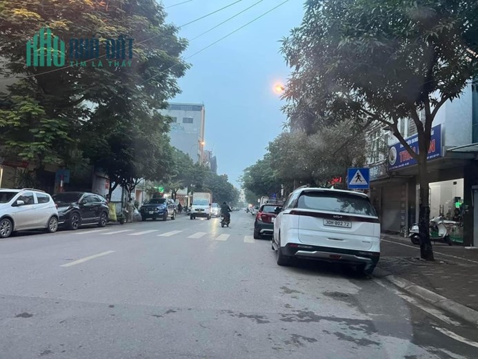 ĐẤT LÊ TRỌNG TẤN HÀ ĐÔNG, MẶT TIỀN 4M, Ô TÔ VÀO, QUÁ LÀ ĐẸP