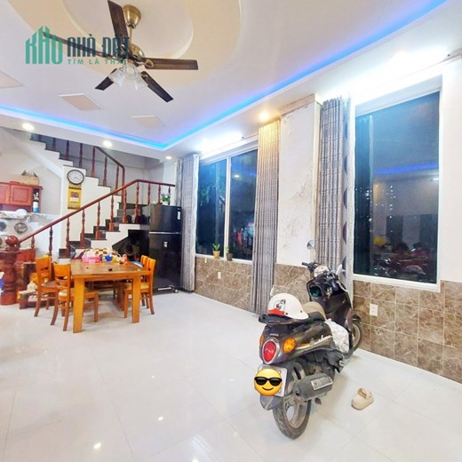 Bán Nhà 3 Tầng, Bình Chiểu, Lô Góc, Hẻm Xe Tải, Giá 3.6 Tỷ. TL