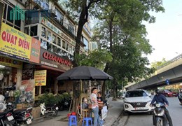 Mặt phố Bùi Ngọc Dương giá 11.5 tỷ, 93m x4T, Khách Mua về KD luôn