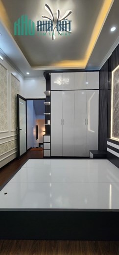 Bán nhà Phương Mai 27m2 x 5 tầng, gần phố, 10 ra oto, ngõ thông, 4.5 tỷ