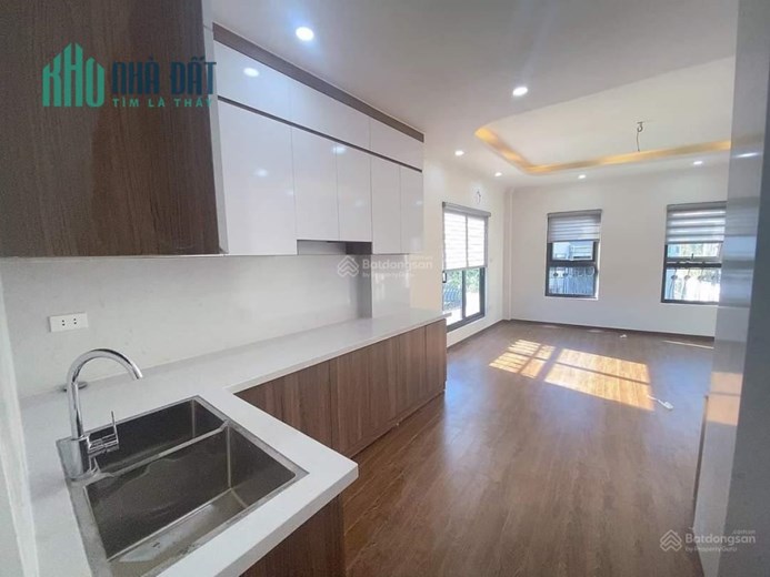 BÁN NHÀ PHÂN LÔ- OTO TRÁNH- TIỆN ÍCH ĐẦY ĐỦ