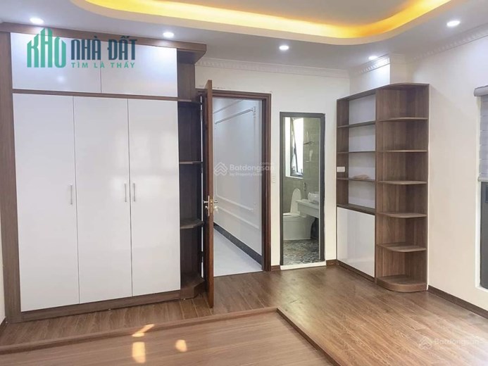 BÁN NHÀ PHÂN LÔ- OTO TRÁNH- TIỆN ÍCH ĐẦY ĐỦ