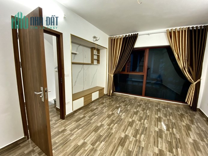Bán nhà đẹp Xuân La 33m 6 tầng. MT6.5m. Lô góc, gần Hồ Tây. Kinh doanh. 5.5 tỷ