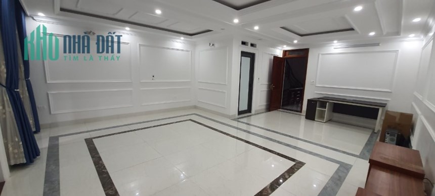 Cho thuê nhà phố 5 tầng tại Khai Quang, Vĩnh Yên. DT 124m2. Giá: 35tr/tháng