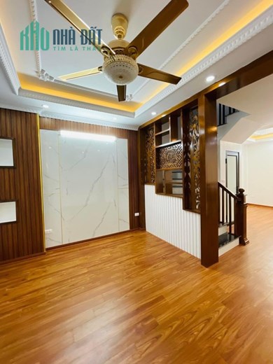 TRƯỜNG CHINH 40M2- 5 TẦNG- MẶT TIỀN 4.4M- GIÁ 7.1 TỶ THANH XUÂN
