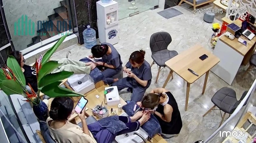 QUAN NHÂN MẶT NGÕ, KINH DOANH, MẶT TIỀN QUYỀN LỰC, GIÁ LẠI RẺ CÓ NHỈNH 4 TỶ