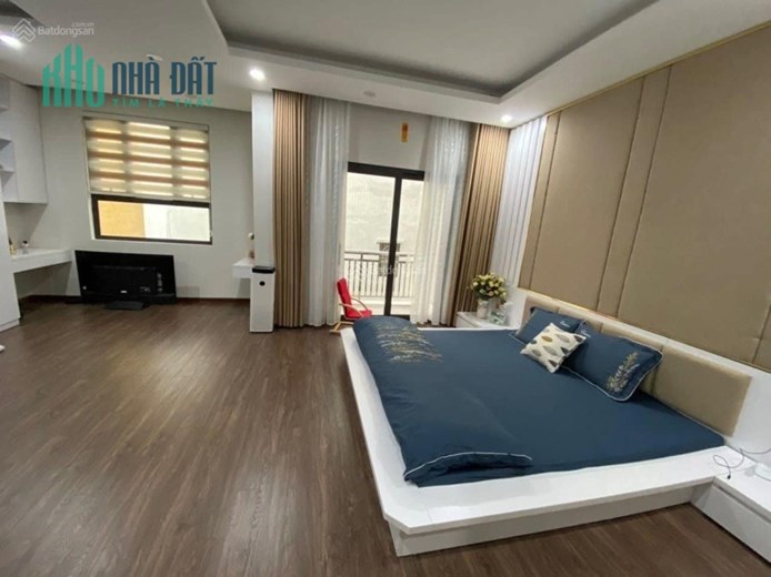 Bán nhà trần khát chân 65 4t thang máy mt6m 8.x tỷ