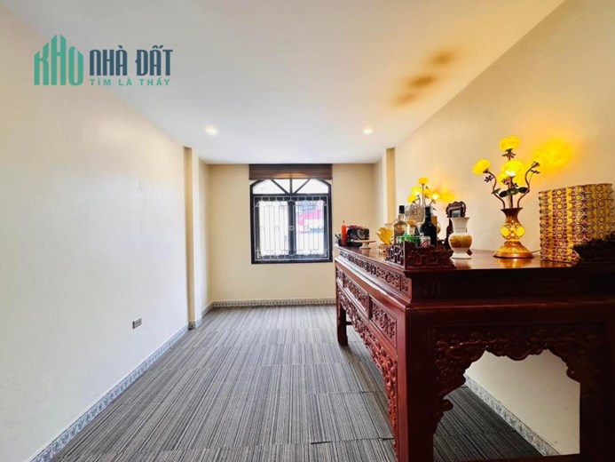 Bán nhà trần khát chân 65 4t thang máy mt6m 8.x tỷ