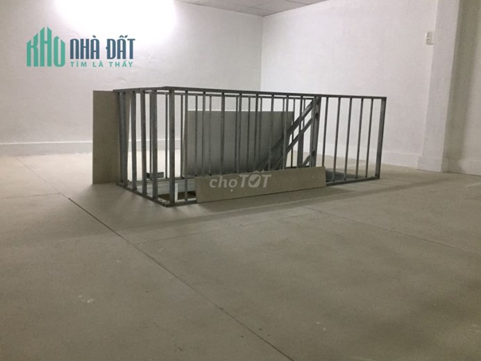 CHÍNH CHỦ CHO THUÊ NHÀ HẺM XE HƠI GẦN CÔNG VIÊN PHẦN MỀM QUANG TRUNG