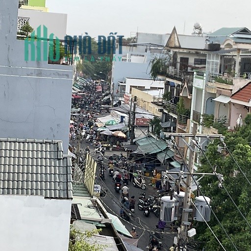 Định cư nước ngoài cần bán 2 căn nhà liền kề rất hợp kinh doanh,sổ hồng chính chủ
Sang luôn tiệm