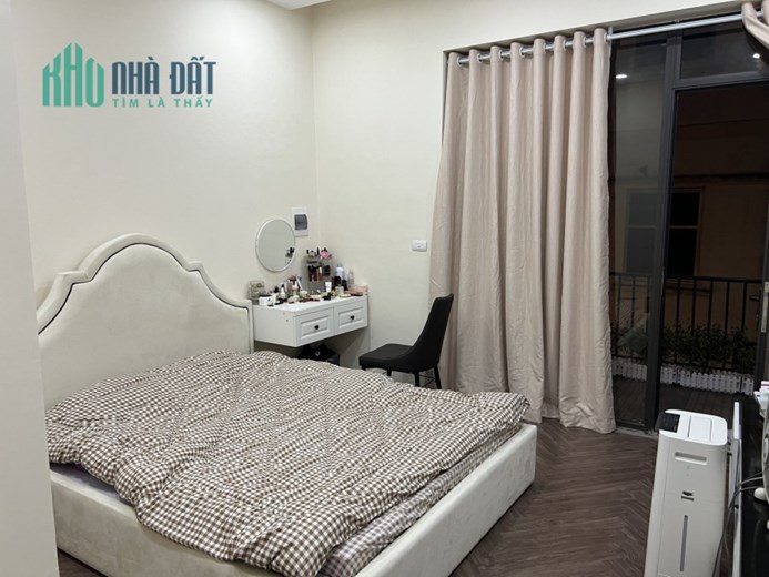Chủ nhờ bán gấp nhà Minh Khai , 65m2 , 5,1 tỷ , Nhà dân xây chắc chắn , 50m ra phố