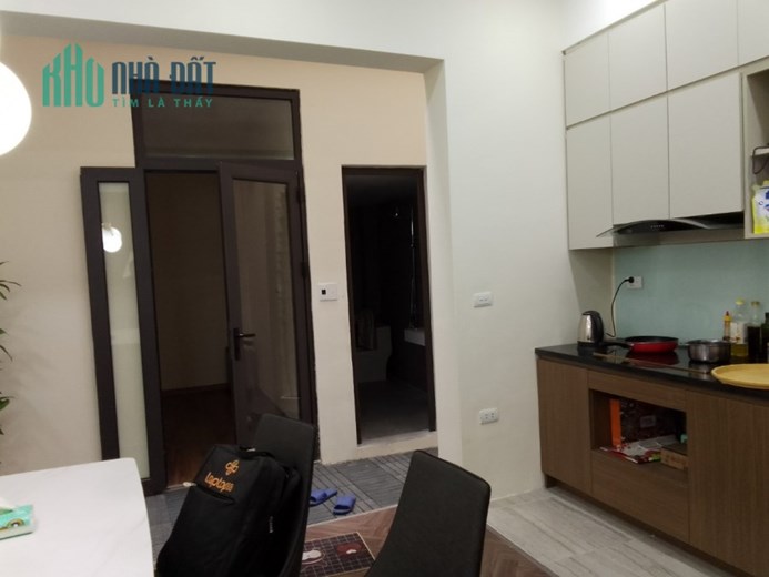 Chủ nhờ bán gấp nhà Minh Khai , 65m2 , 5,1 tỷ , Nhà dân xây chắc chắn , 50m ra phố