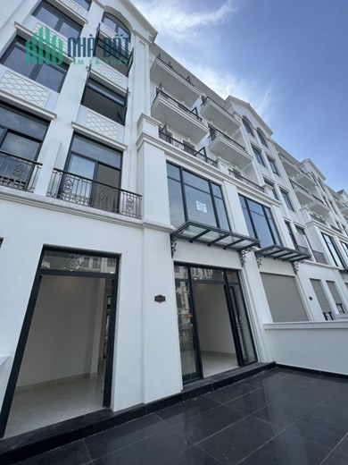 💓💓💓Hàng cho thuê tốt nhất hiện tại ( Vinhomes Grand Park) ( đã hoàn thiện có thang máy)
👉 84m2