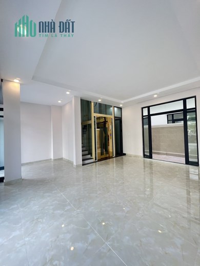 💓💓💓Hàng cho thuê tốt nhất hiện tại ( Vinhomes Grand Park) ( đã hoàn thiện có thang máy)
👉 84m2